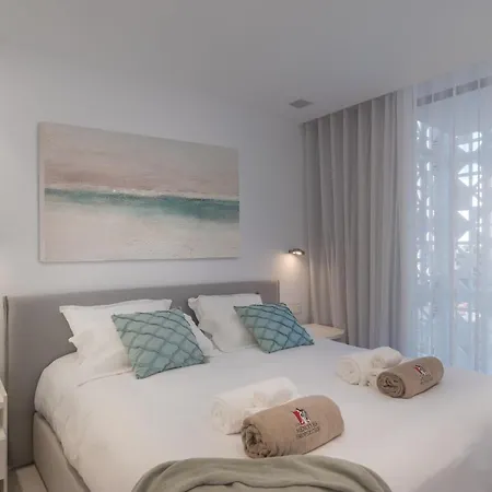 Nyaraló Infinity 1-1 Luxe Partial Sea View 3b Arona
