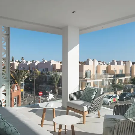 Vakantiehuis Infinity 1-1 Luxe Partial Sea View 3b